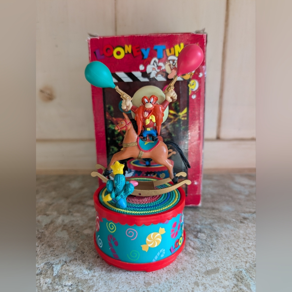 VTG Matrix 1996 Looney Tunes Yosemite Sam Rocking Ranger Mini Action Musical - Picture 10 of 10